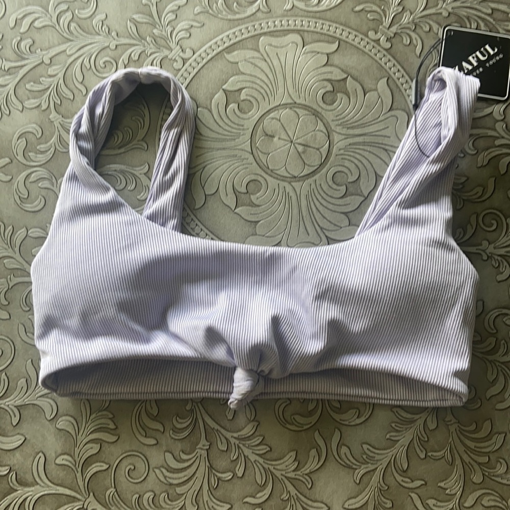 NWT * Zaful Knotted Bikini Top in Lavender